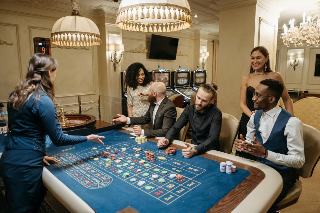 Social Entertainment in Casino Gaming: How Casinos Are Leveraging Community Experiences to Drive Engagement
